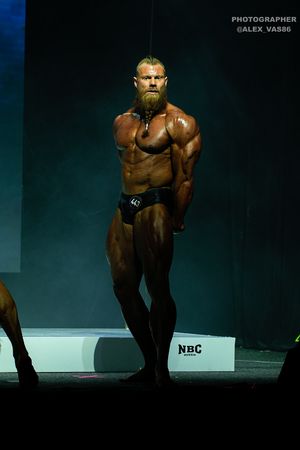 CLASSIC PHYSIQUE НОВИЧКИ